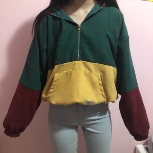 Colour block half zip hoodie.